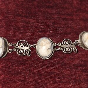 COPY - 1950's Cameo Bracelet